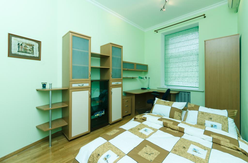 Apartment Velyka Vasylkivska 41 キエフ エクステリア 写真